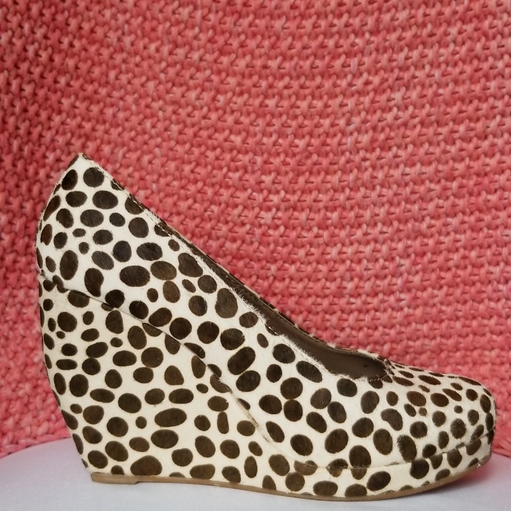 Creame & Brown Spotted Wedges By Cooperative UO